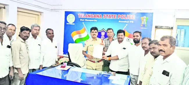 చెరుకు తరలింపునకు సహకరించాలని వినతి 
