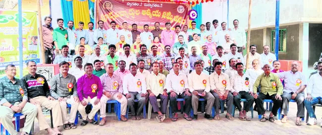 పూర్వ విద్యార్థుల ఆత్మీయ సమ్మేళనం 
