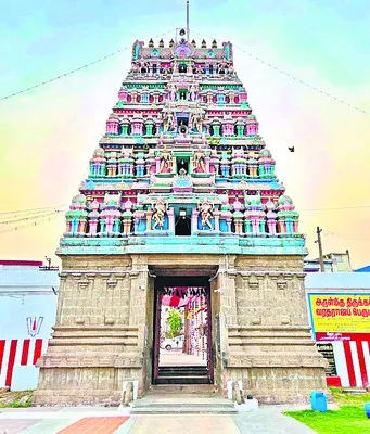 ఘనంగా పగల్‌ పత్తు, ఇరాపత్తు ఉత్సవం 