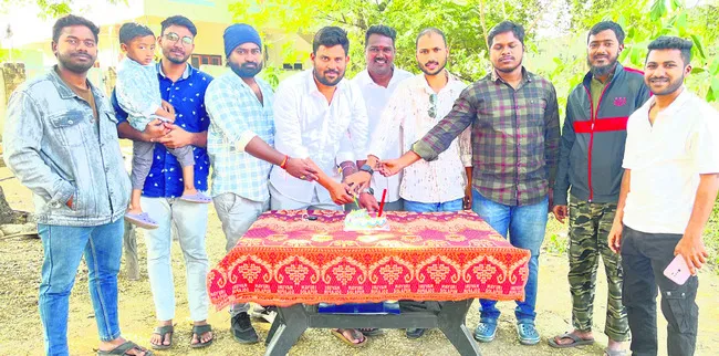 ఘనంగా జగన్‌ జన్మదిన వేడుకలు