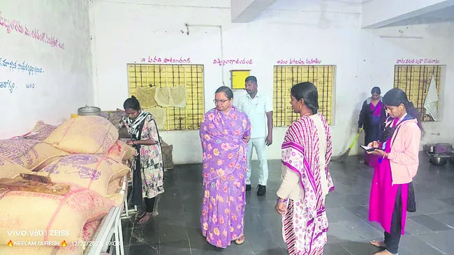 కామన్‌ డైట్‌ మెనూ అమలు చేయాలి 