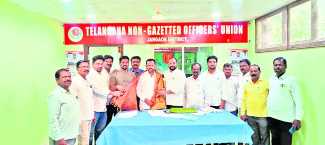 జీపీఓలతోనే గ్రామపాలన బలోపేతం 