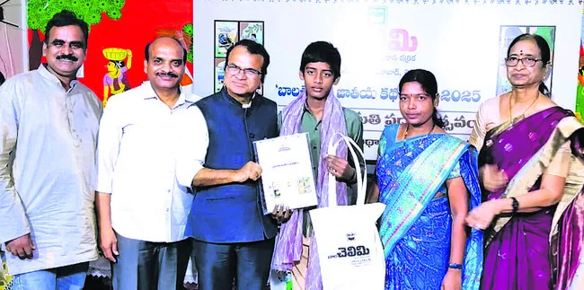 జాతీయ కథల పోటీల్లో శ్రీవర్ధన్‌ ప్రతిభ