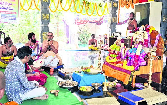 సెంచూరియన్‌ వర్సిటీలో విద్యావేంకటేశ్వర స్వామి బ్రహ్మోత్సవాలు 