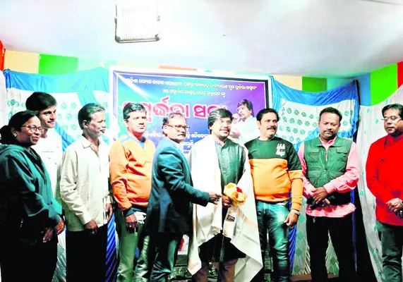 ఘన సత్కారం