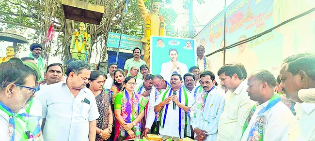 వైఎస్సార్‌సీపీ శ్రేణుల జోలికొస్తే సహించేది లేదు.. 