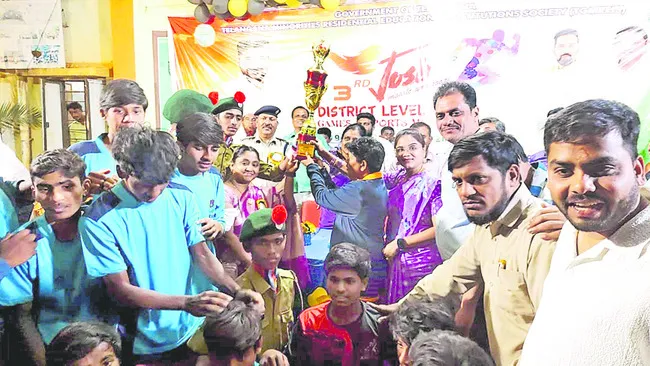 ఓవరాల్‌ ఛాంపియన్‌ అల్గోల్‌