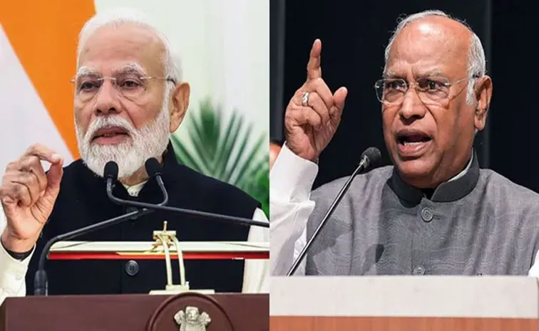 చరిత్రను వక్రీకరిస్తున్న మోదీ 