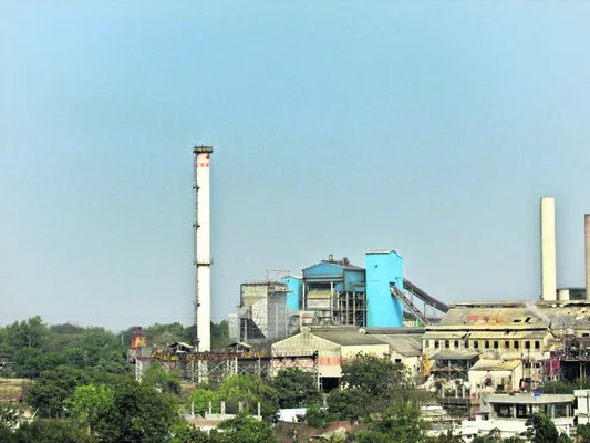 నిజాంషుగర్స్‌ లేఆఫ్‌కు పదేళ్లు 