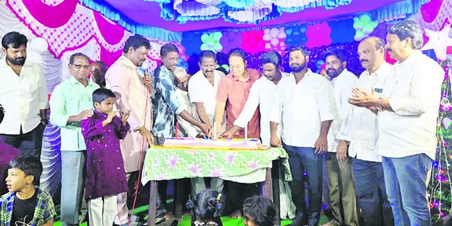 చర్చిల కూల్చివేత దారుణం 