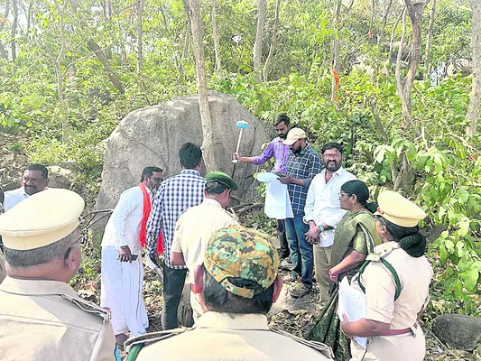 కొండగట్టులో సరిహద్దు వివాద స్థలం సర్వే
