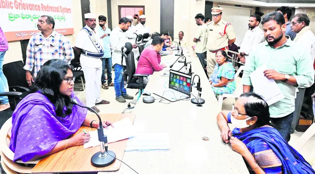 అర్జీలు పునరావృతం కాకూడదు 