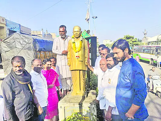 సీఎం రేవంత్‌రెడ్డిపై విమర్శలు విడ్డూరం 