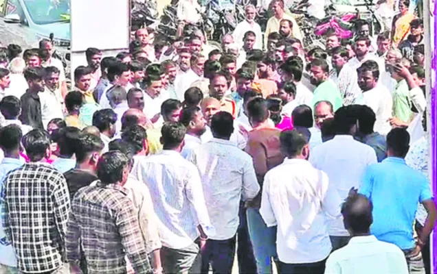 కాంగ్రెస్‌, బీఆర్‌ఎస్‌ శ్రేణుల వాగ్వాదం