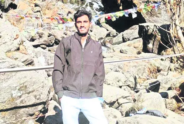 ఐఈఎస్‌కు ఎంపికై న పెద్దొడ్డి యువకుడు 