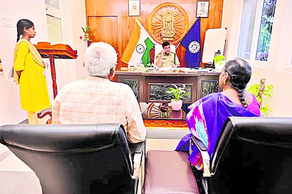 చట్ట పరిధిలో సమస్యలకు పరిష్కారం 