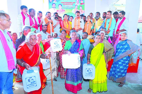 మొదటి రోజే హామీల అమలుకు శ్రీకారం..  