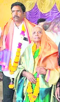 తల్లి సర్పంచ్‌.. తనయుడు ఉప సర్పంచ్‌ 