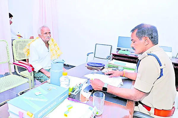 ఆర్థిక లావాదేవీలపై అధిక ఫిర్యాదులు