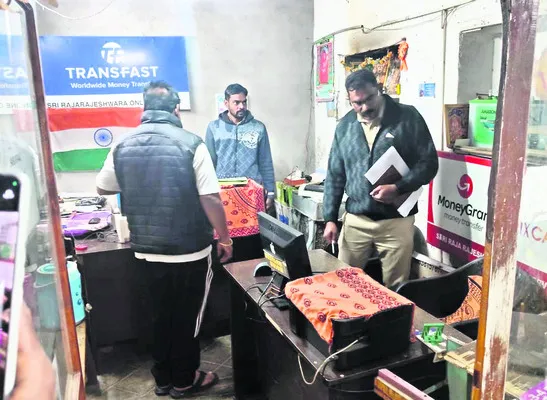 తాళం వేసిన ఇంట్లో చోరీ 