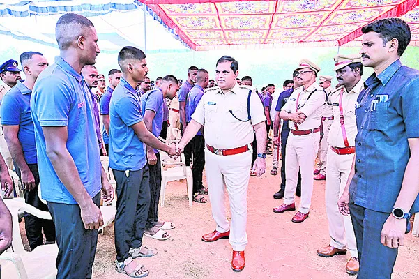 ట్రైనీ కానిస్టేబుళ్ల శిక్షణ ప్రారంభం 