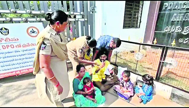 శింగనమల ఎమ్మెల్యే  కుటుంబం నుంచి ప్రాణహాని 