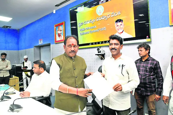 రహదారుల నిర్వహణ ప్రైవేటు సంస్థలకా?