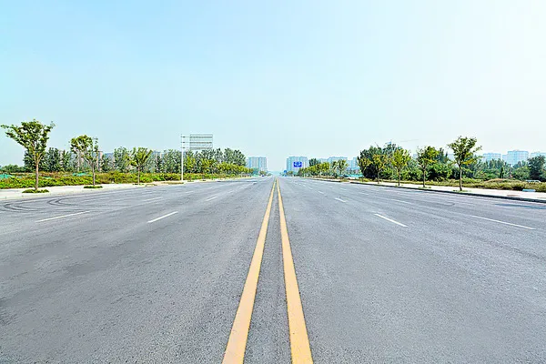 ఇక ఔటర్‌కు అన్ని వైపులా రోడ్లు తళతళ 