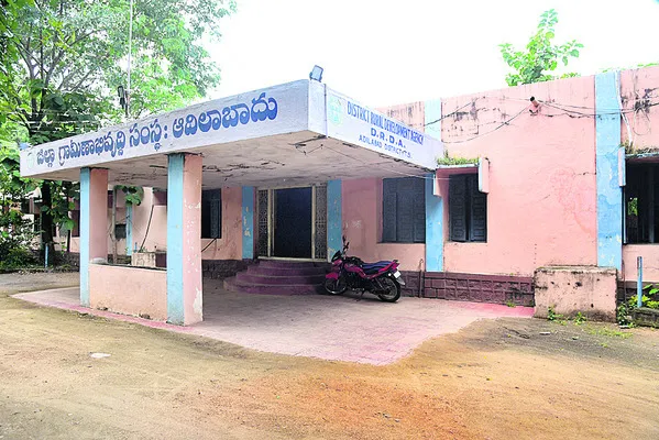 బకాయిలు చెల్లించకుంటే.. ఆస్తులు జప్తే