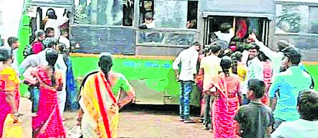 మరిన్ని బస్సులను నడపండి 