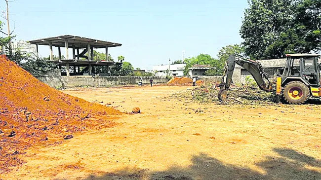 ‘గిరి’ వసతి ఆలస్యం