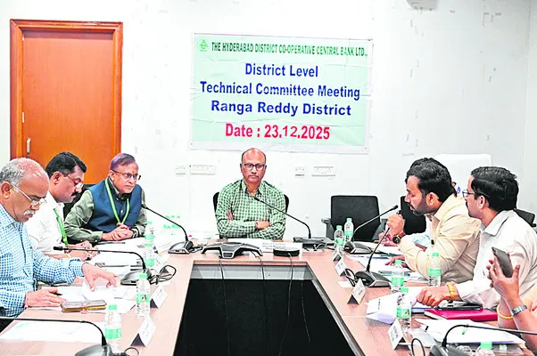 రైతుల అవసరం మేరకు రుణాలివ్వాలి 