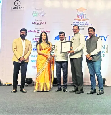 గర్ల్స్‌ కాలేజీకి ఉత్తమ అవార్డు