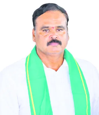 యూరియా కొరతతో రైతులకు ఇక్కట్లు 