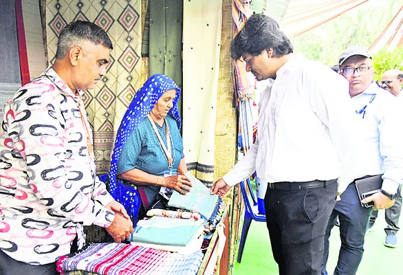 అట్టహాసంగా పీసా మహోత్సవ్‌ 