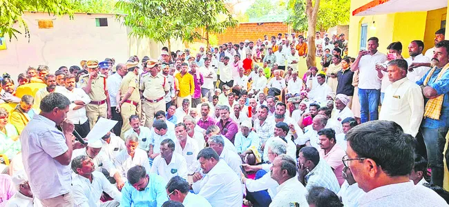 నిమ్జ్‌కు భూములు ఇవ్వం