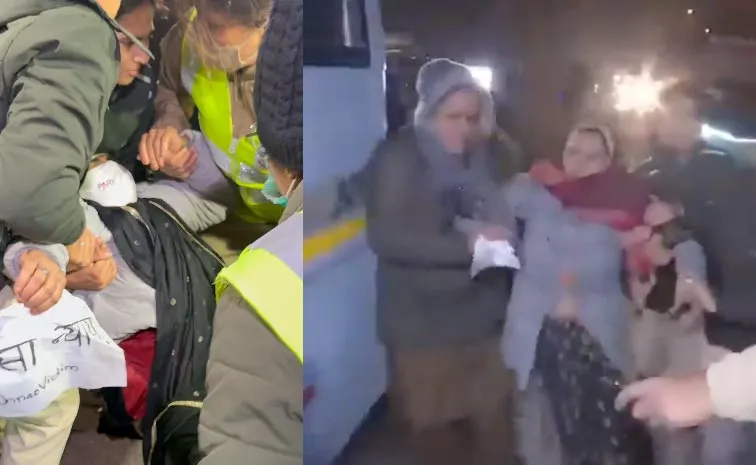 Is Delh Police Manhandled Unnao Victims Here Fact Check Details