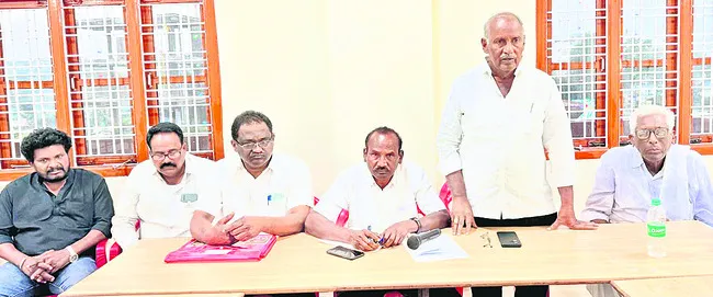 దేశంలో అప్రకటిత ఎమర్జెన్సీ