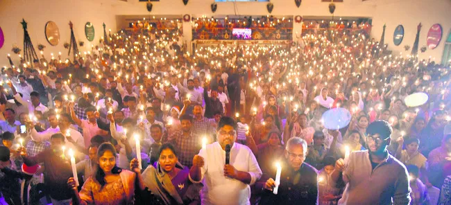 మరియ తనయ.. కరుణ హృదయ 