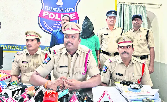 హత్య కేసులో ప్రధాన నిందితుడి అరెస్టు 