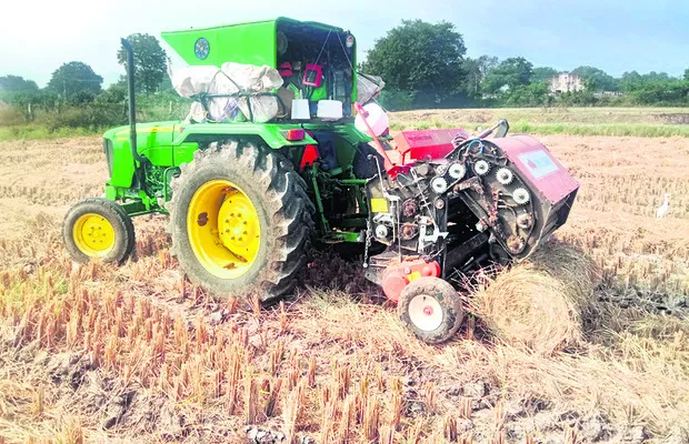 గడ్డినీ చుట్టేస్తున్నారు!