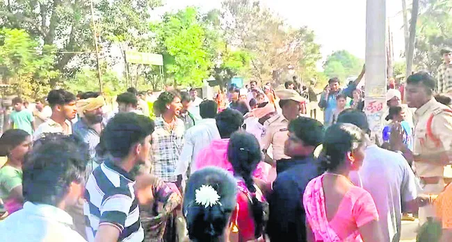 బోడమంచ తండాలో ఉద్రిక్తత.. 