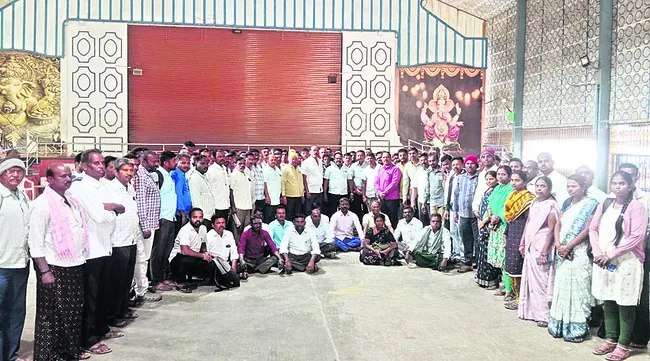 లంచగొండి అధికారి మాకొద్దు 
