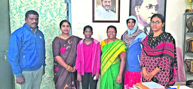 గురుకుల ప్రవేశానికి దరఖాస్తుల ఆహ్వానం 