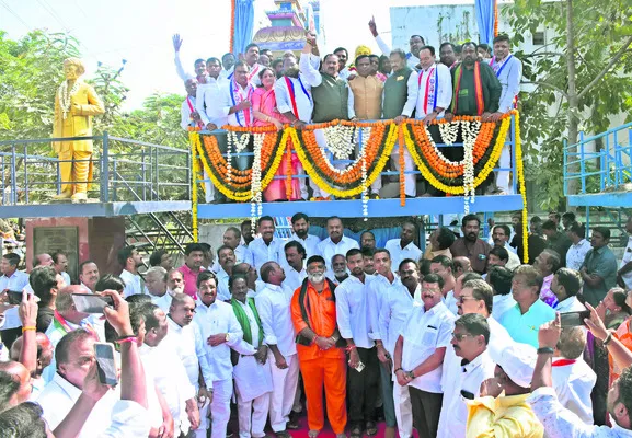 సావిత్రిబాయి ఫూలే ఆశయాలను సాధిద్దాం 