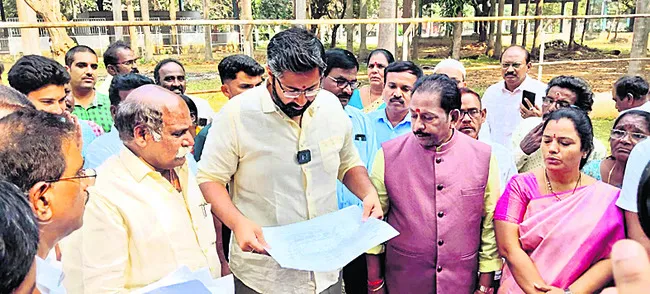 గుర్రాల శిక్షణ పార్కు అవసరమే..! 
