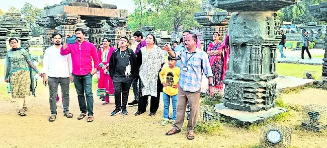 రెండు విభాగాల్లో   గోల్డ్‌ మెడల్‌ ఏర్పాటు