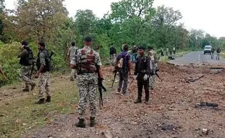 భారీ ఎన్‌కౌంటర్‌.. మావోయిస్టులకు ఎదురుదెబ్బ