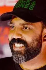 Malayalam Actor Azees Nedumangad lost 70 Percentage Hearing loss an Attack3