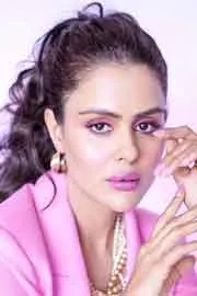 Priyanka Chahar Choudhary Reacts to Plastic Surgery Rumours13